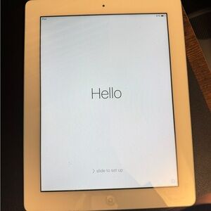 Apple 2nd Generation iPad in Classic White